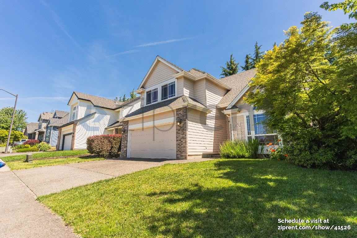 16124 Se Baccarat Way - Photo 2 of 32