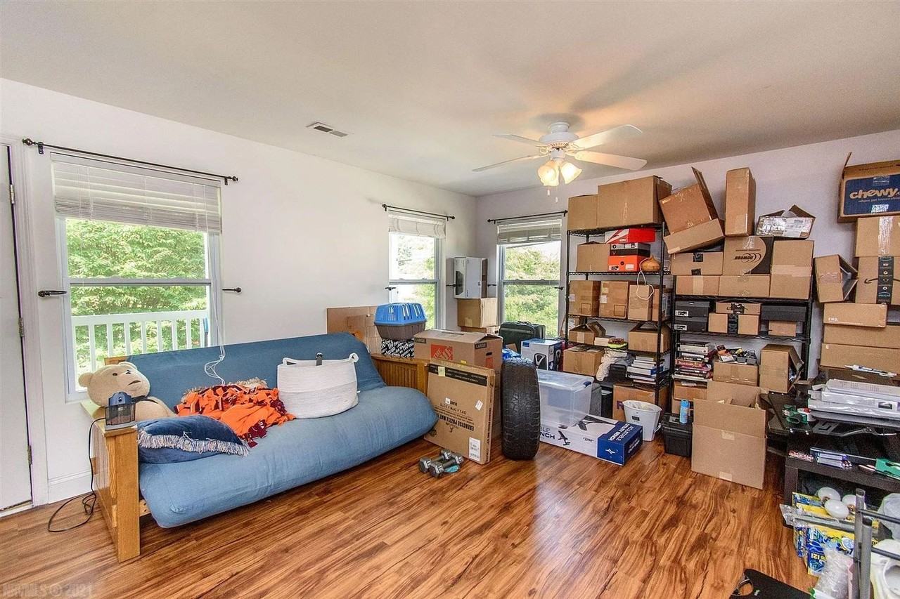 1910 Tabor Village Dr #B - Photo 3 of 14