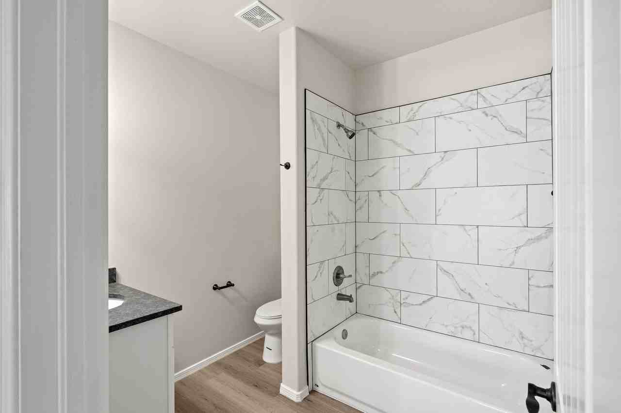 The Bend - Photo 6 of 8