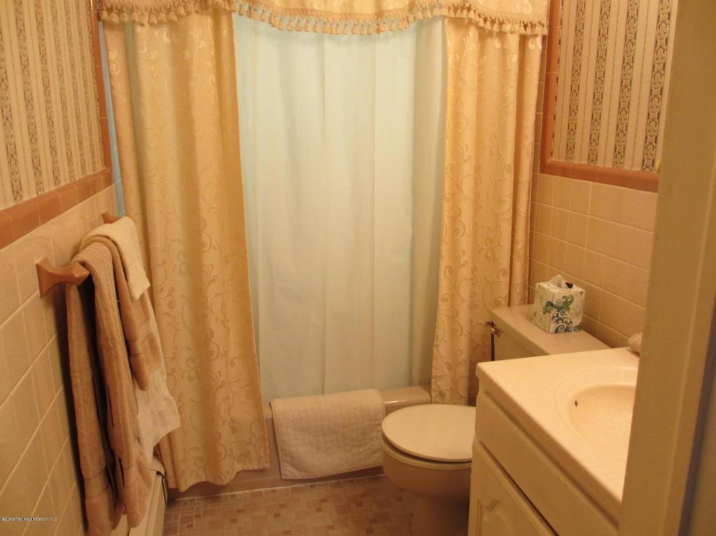 129 Delaware Ave - Photo 3 of 3