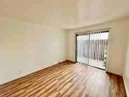 featured image of 3917 Spring Dr #05