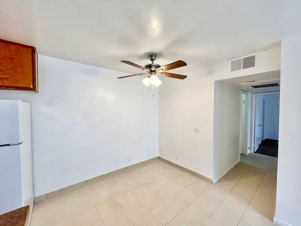 3917 Spring Dr #05 - Photo 4 of 13