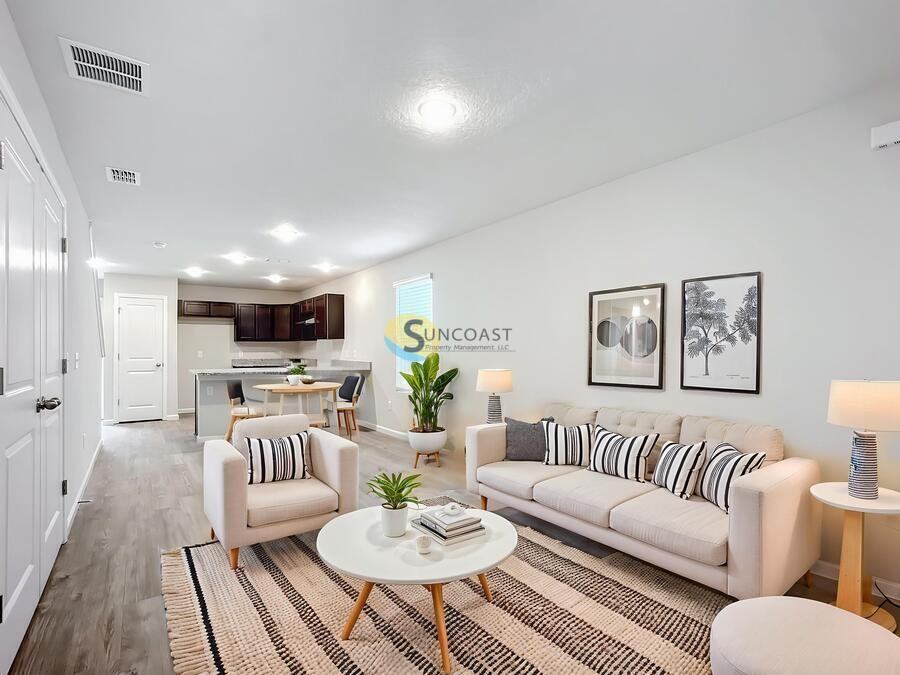 1236 Pangola Dr - Photo 2 of 36