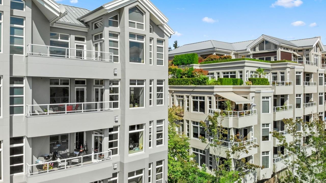 602 5th St #3003 - Photo 2 of 31