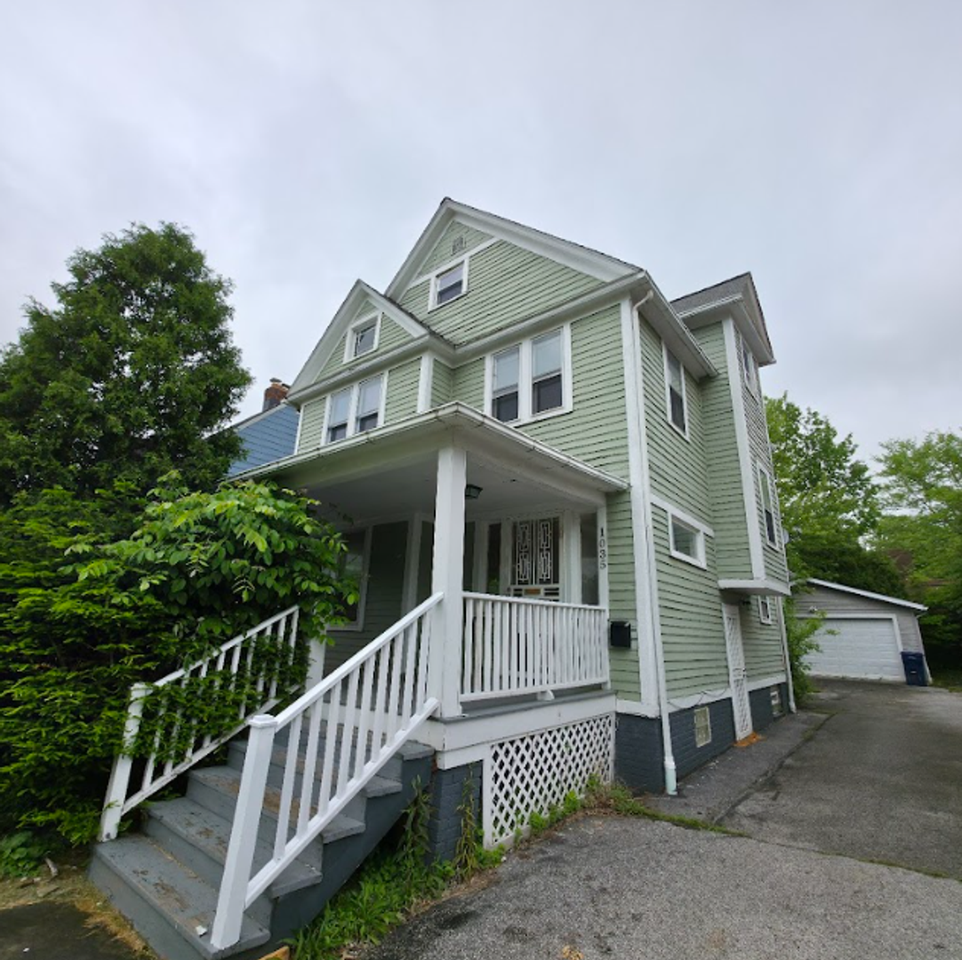 1035 Elbon Rd - Photo 2 of 26