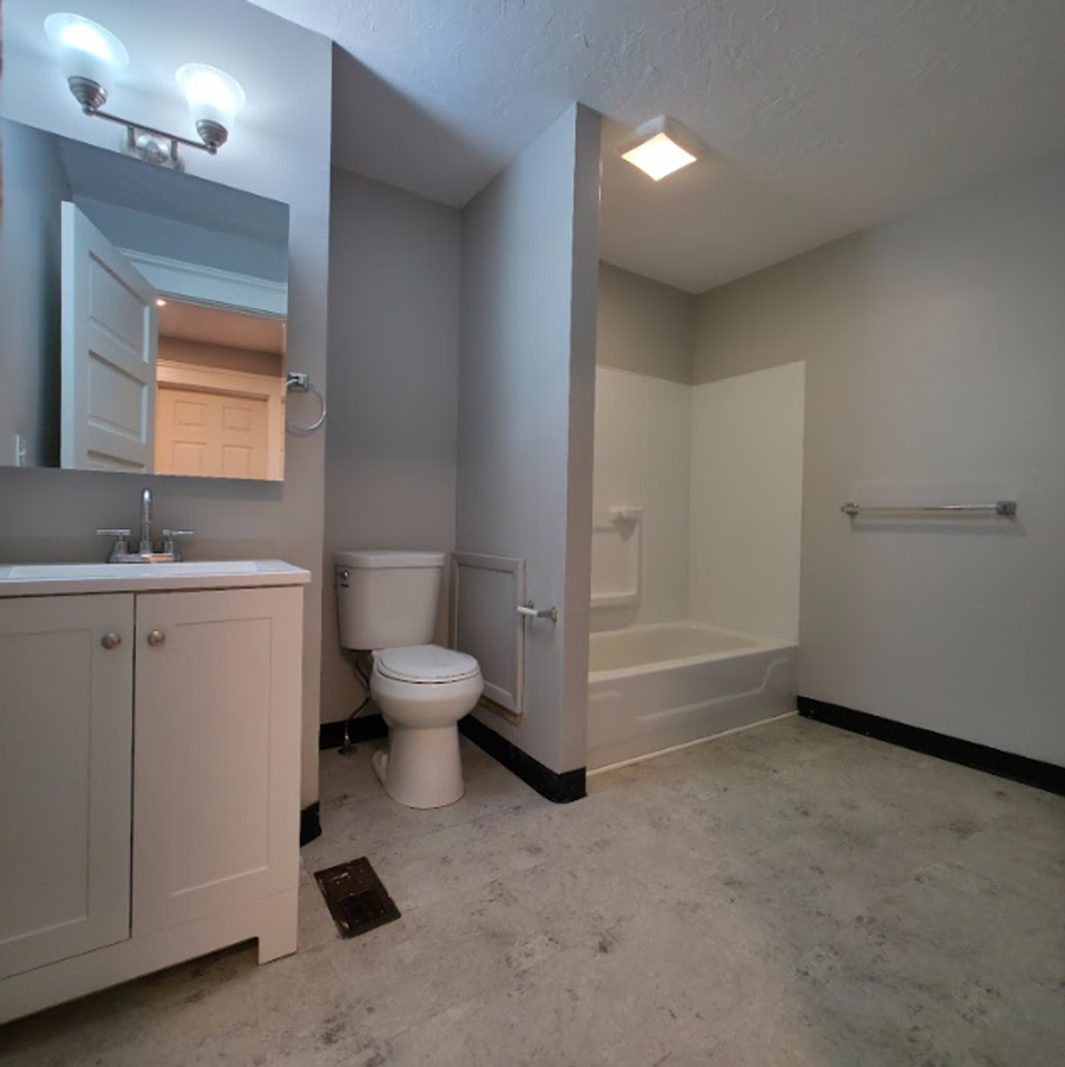 1035 Elbon Rd - Photo 4 of 26