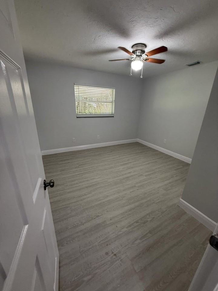 3920 7th Ave N - Photo 6 of 14