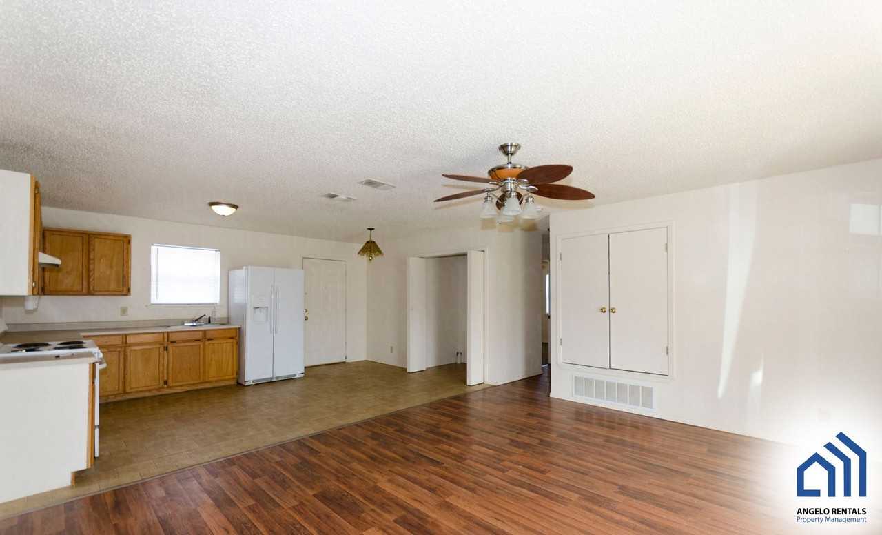 9900 Cottontail Ln - Photo 4 of 9