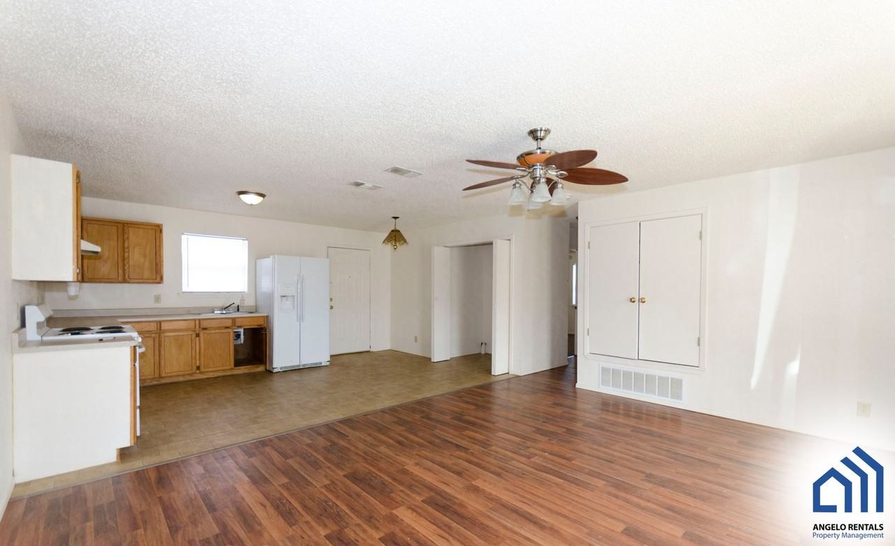 9900 Cottontail Ln - Photo 5 of 9