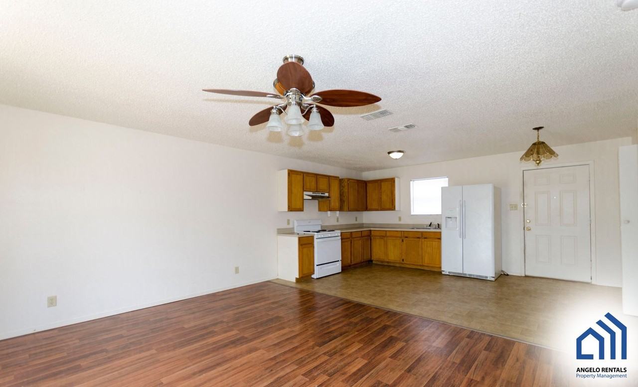 9900 Cottontail Ln - Photo 7 of 9