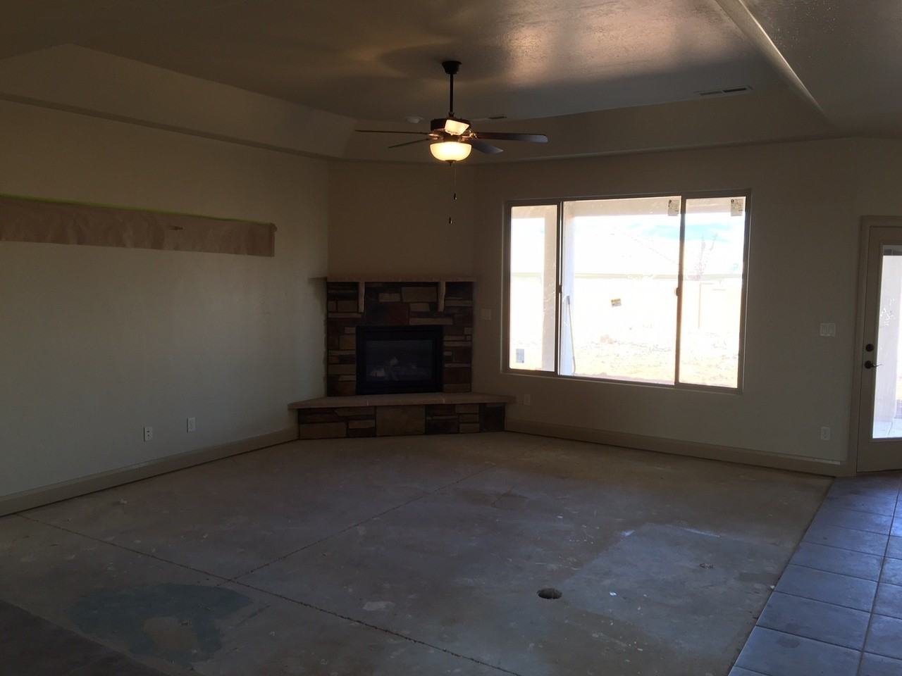 2688 W 310 N - Photo 2 of 14