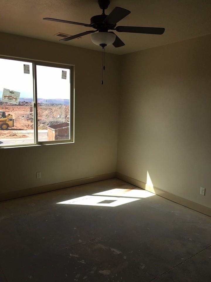 2688 W 310 N - Photo 7 of 14