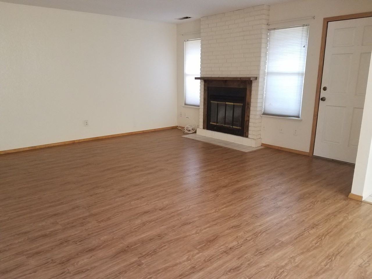 1463 E Millard Way - Photo 2 of 18