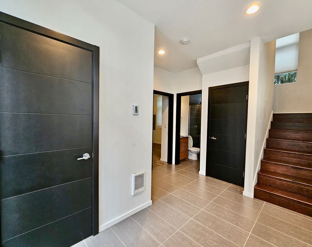 2024 Nw 62nd St #A - Photo 3 of 18