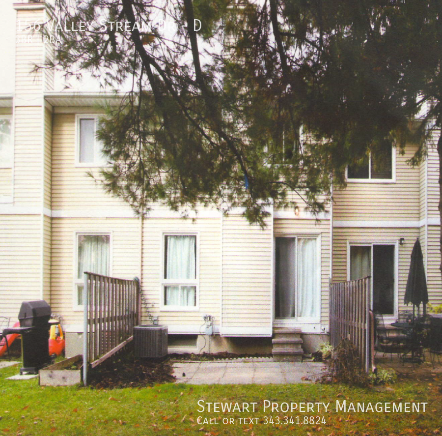 156 Valley Stream Dr #D - Photo 3 of 9