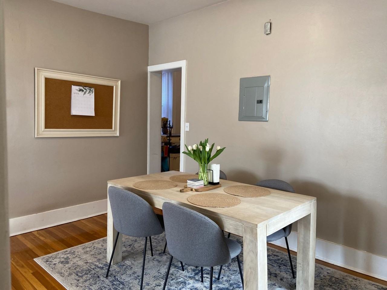 28 Fuller St - Photo 2 of 7