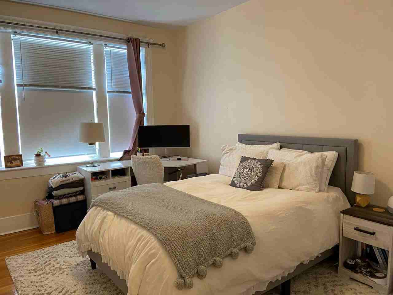 28 Fuller St - Photo 4 of 7