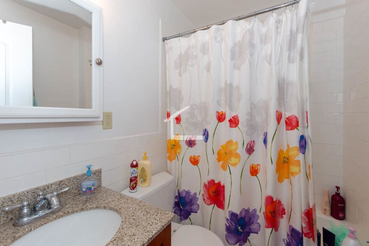 35 Glenville Ave - Photo 6 of 8