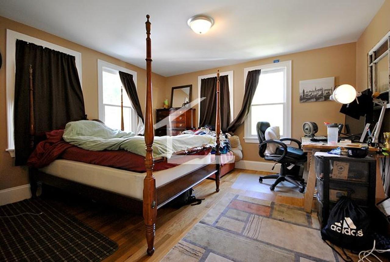 37 Woodstock Ave - Photo 6 of 11