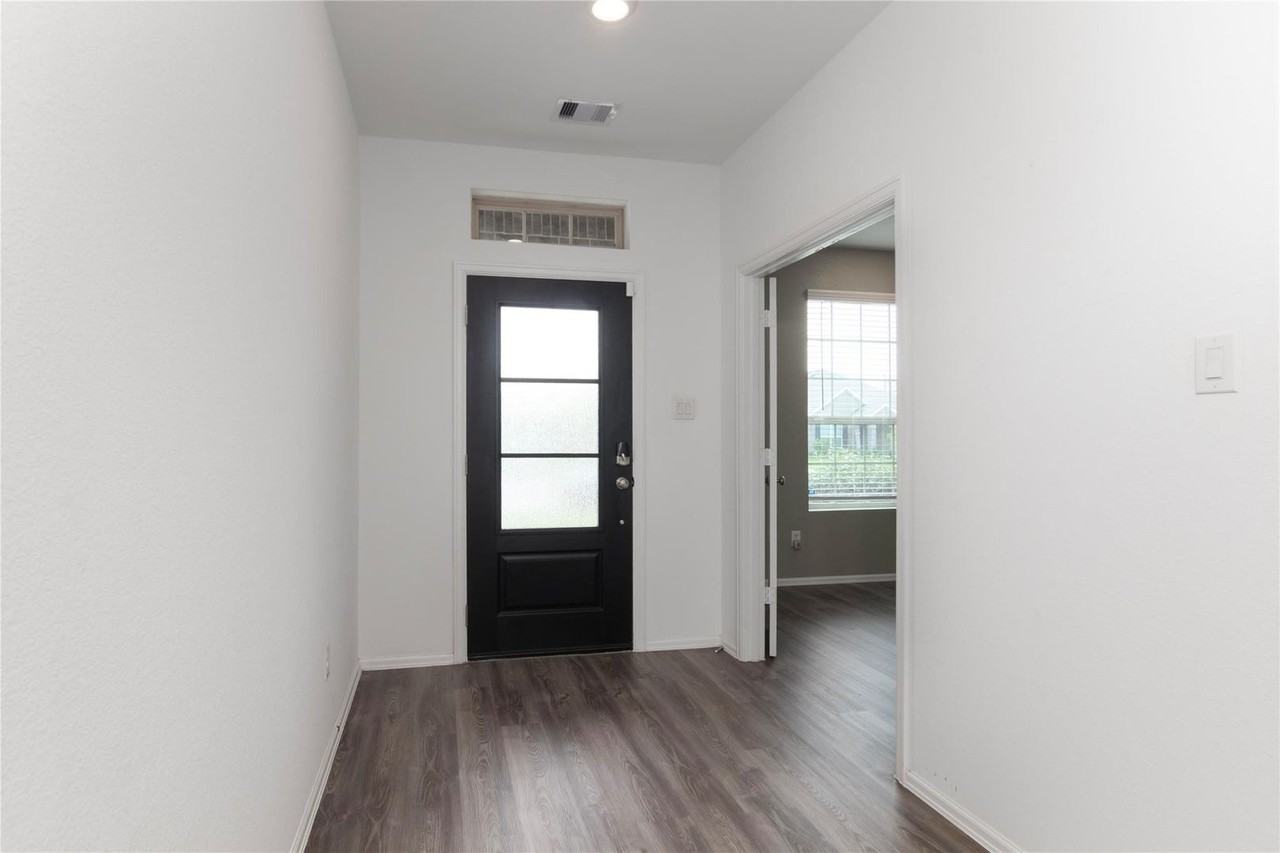 19108 19108 SONORA CHASE DR - Sonora Chase - Photo 3 of 27