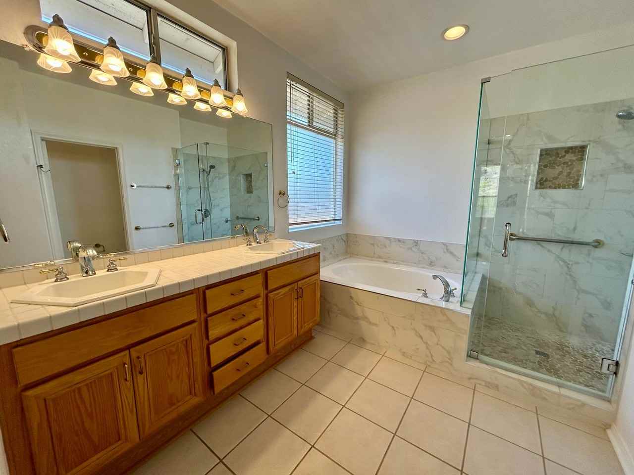 3270 Avenida Magoria - Photo 6 of 20