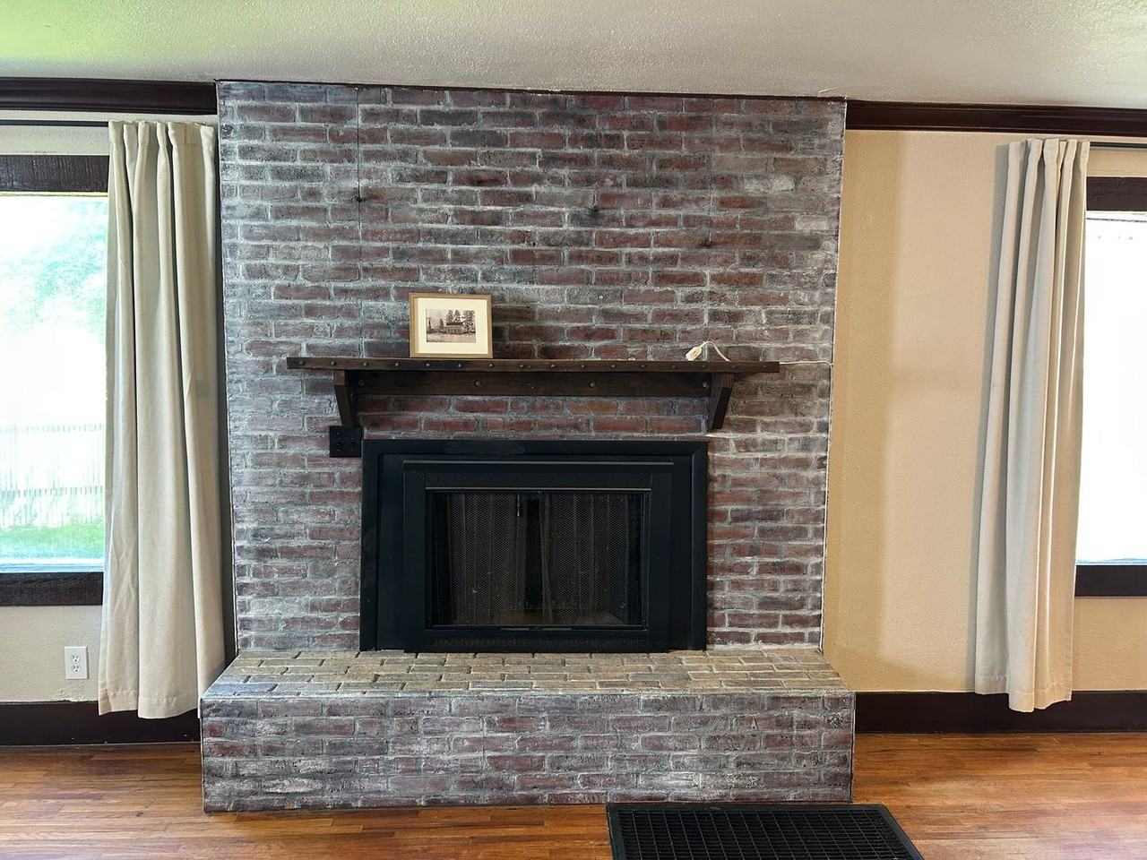 126 E Reserve Dr - Photo 3 of 42