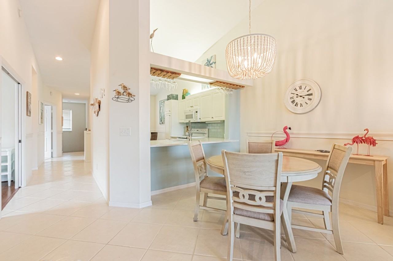 260 Robin Hood Cir - Photo 5 of 23