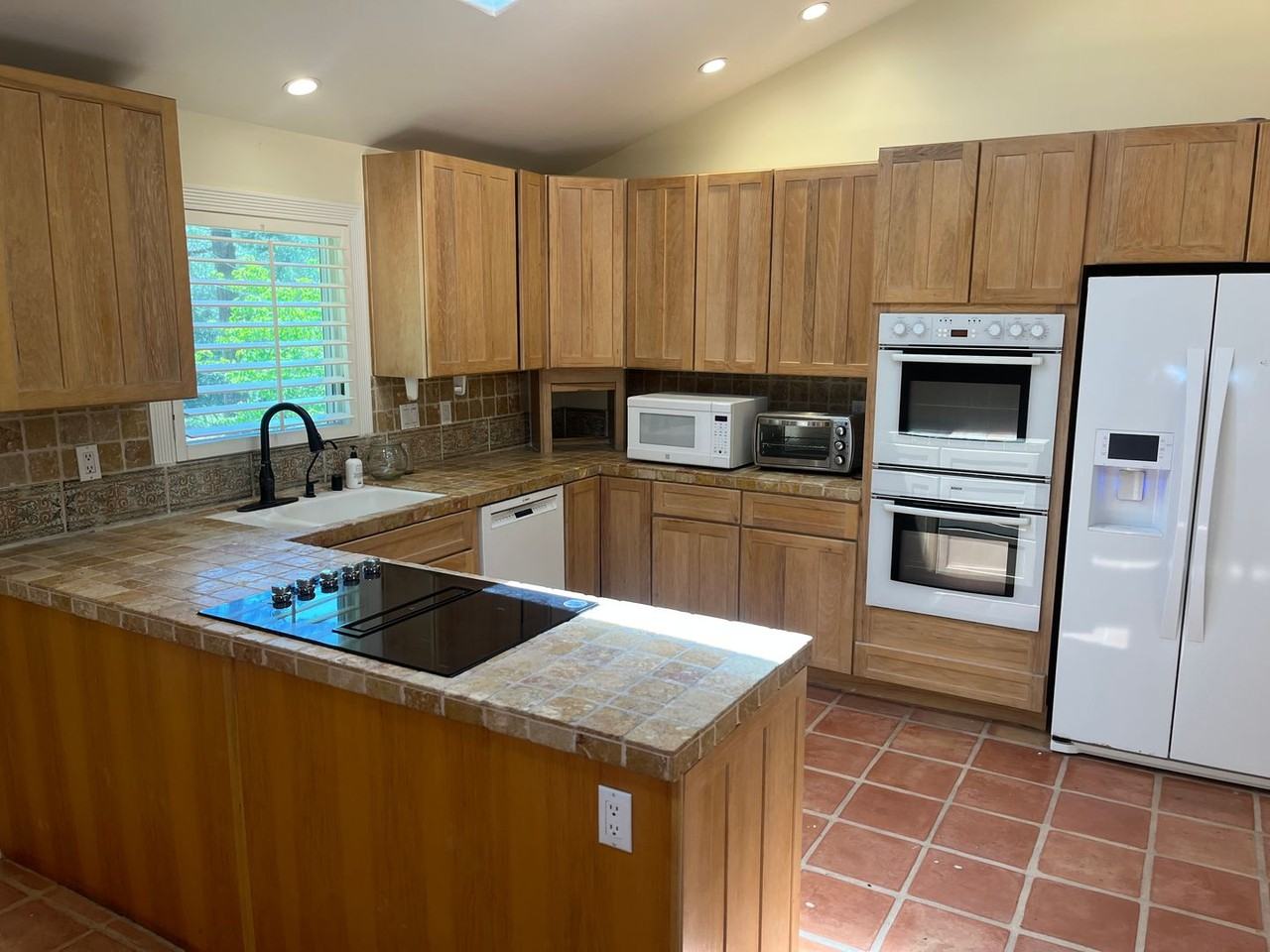 1301 Los Olivos Rd - Photo 3 of 30