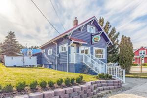 featured image of 300 S 1st St