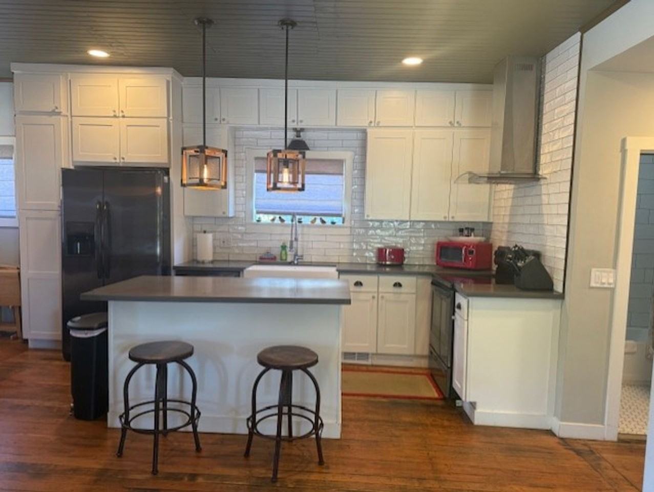 300 S 1st St - Photo 7 of 23