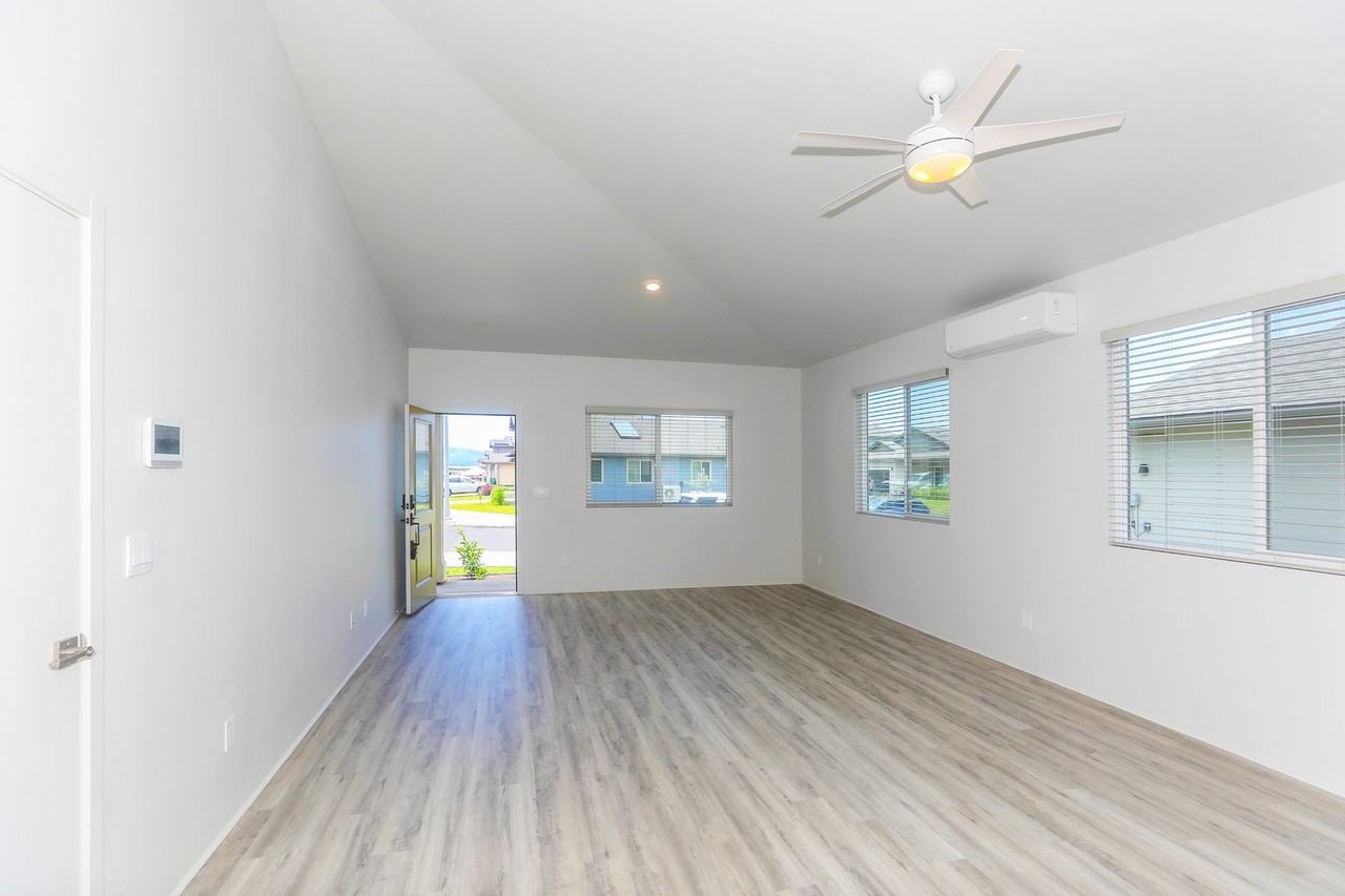 91-4046 Hikuha St - Photo 2 of 24
