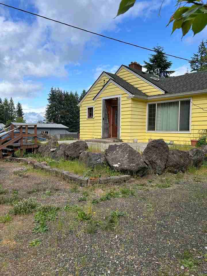 22220 N Us Highway 101 - Photo 2 of 11