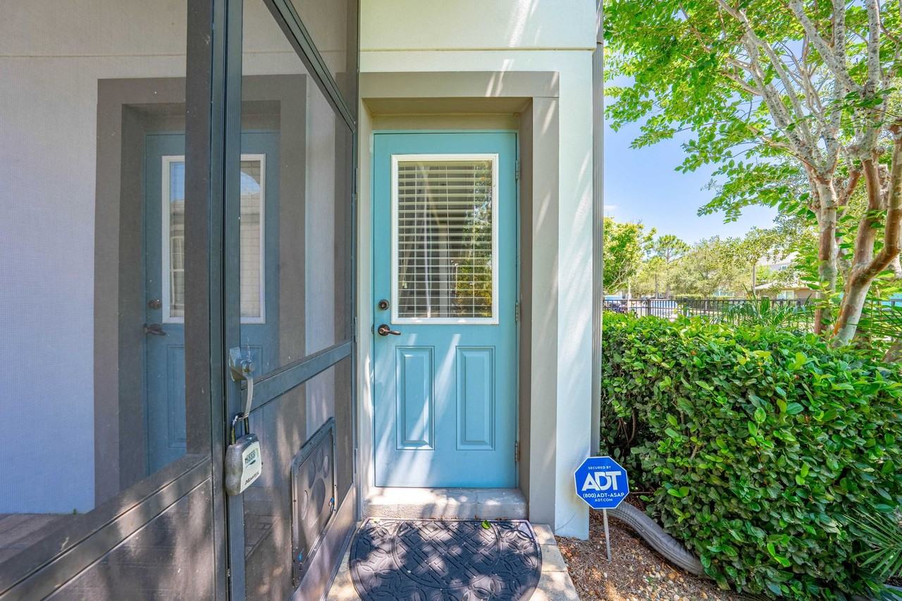 8393 Laureate Blvd