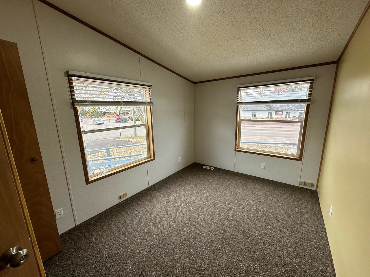 20017 E Sharon Ave - Photo 5 of 11