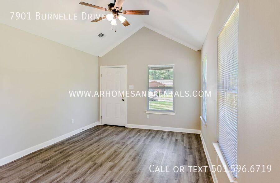 7901 Burnelle Dr - Photo 2 of 13
