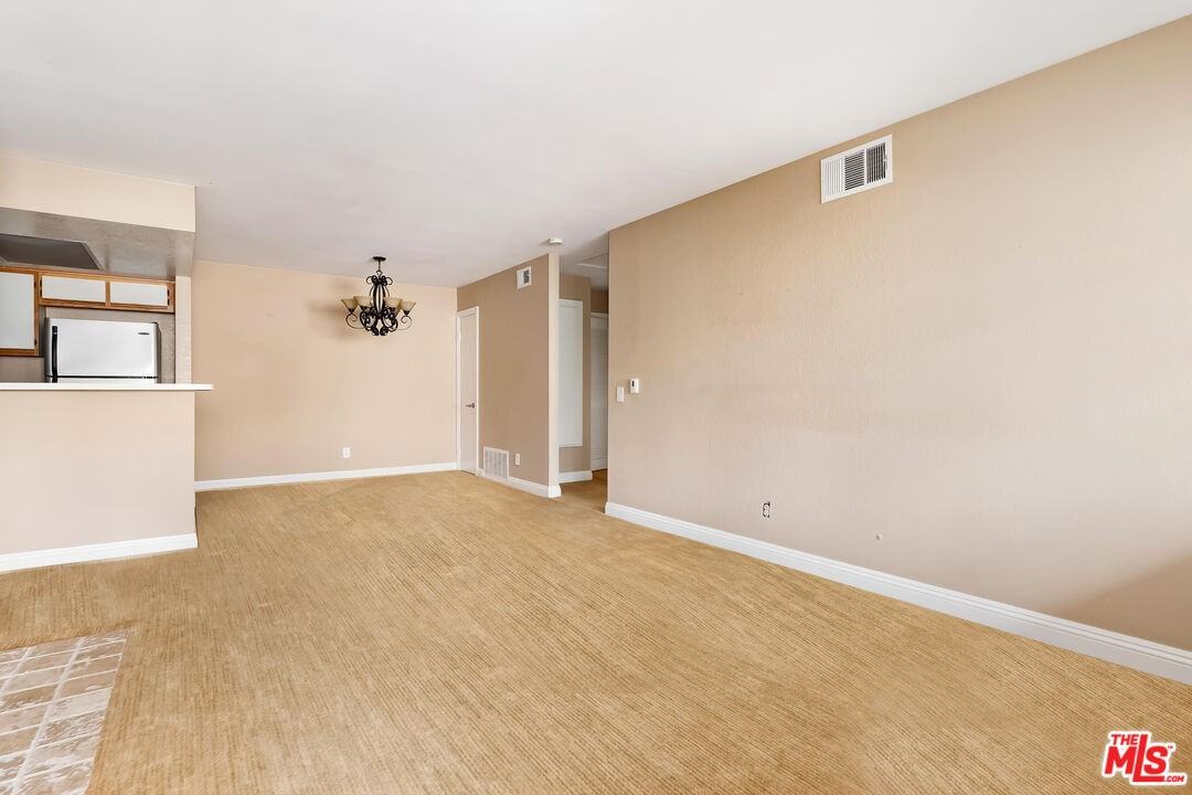 1055 Waltham Rd #G - Photo 7 of 22
