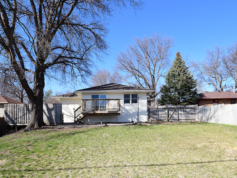 2567 Kessler Blvd - Photo 2 of 13