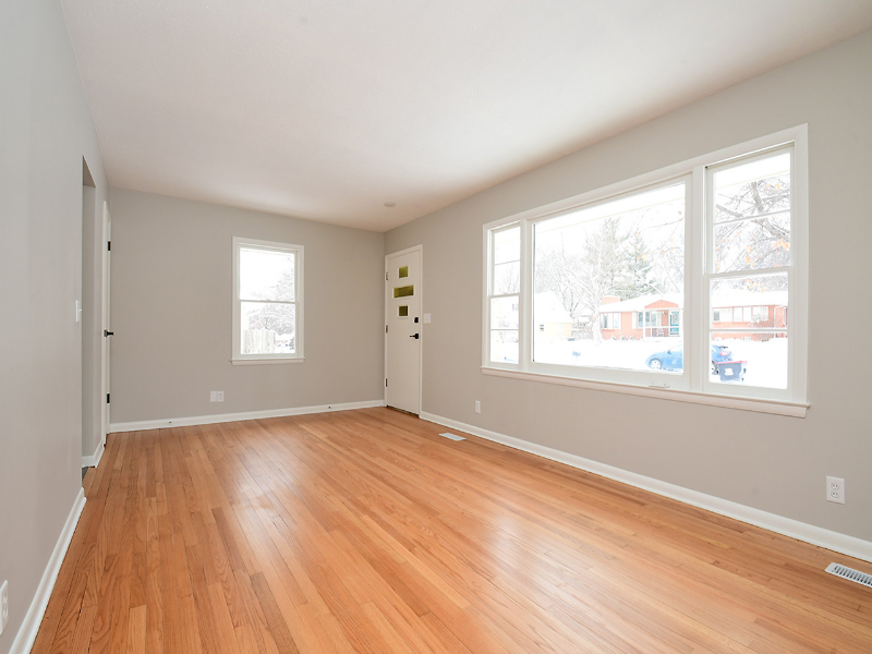 2567 Kessler Blvd - Photo 3 of 13