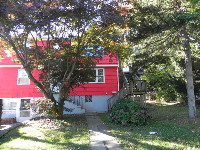 32 Deerfield St #2 - Photo 2 of 17