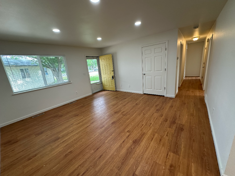 1321 Cherry St - Photo 3 of 21