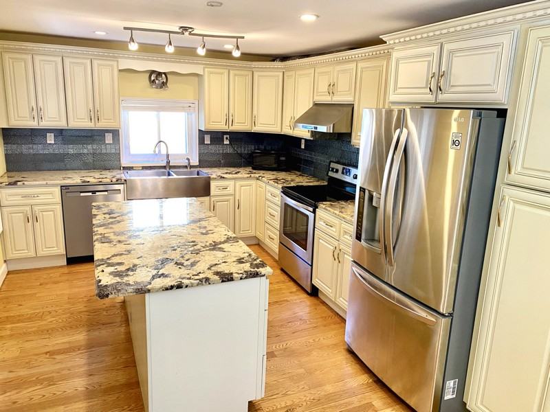 23 Farmcrest Ave - Photo 2 of 29