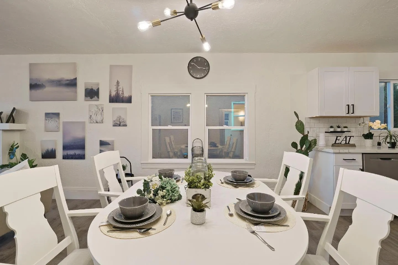 7832 Weld St - Photo 3 of 13