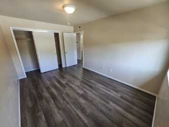 Comstock Apartments - Photo 7 of 7