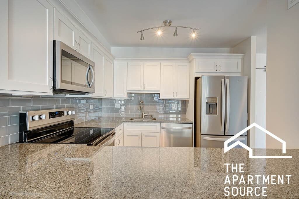 1560 North Sandburg Terrace, Unit 1503 - Photo 2 of 12