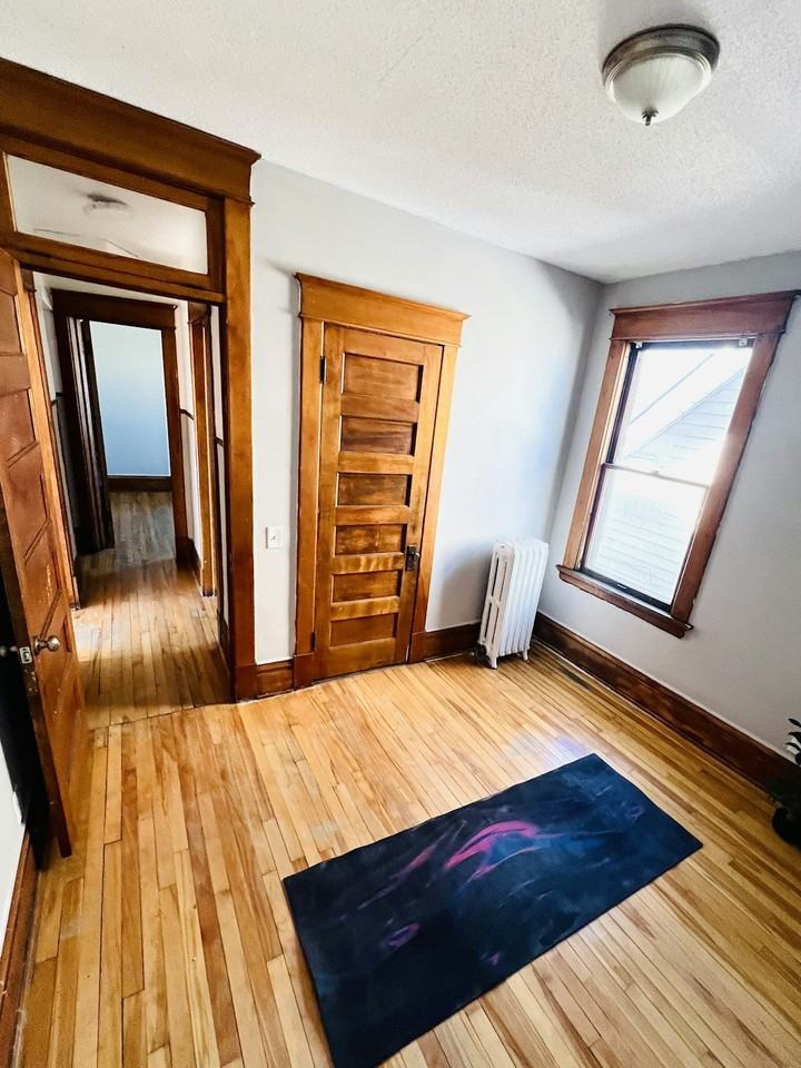 984 Wakefield Avenue, Unit 2 - Photo 2 of 10