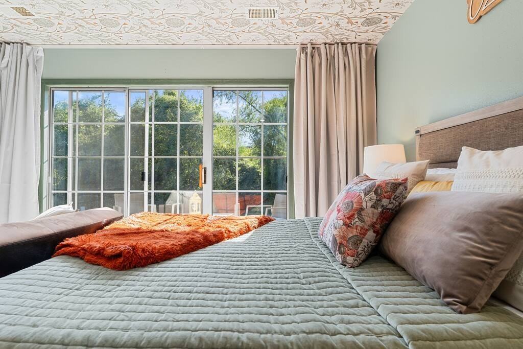 5 Memory Lane - Photo 3 of 28