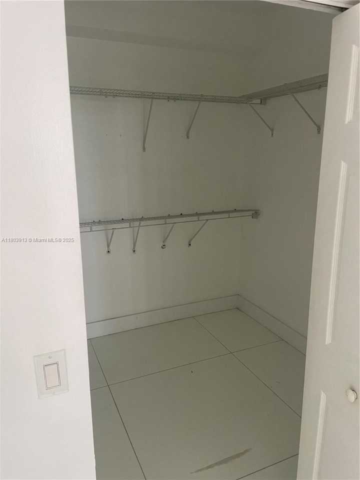 3155 Ne 184th St #8105 - Photo 7 of 24