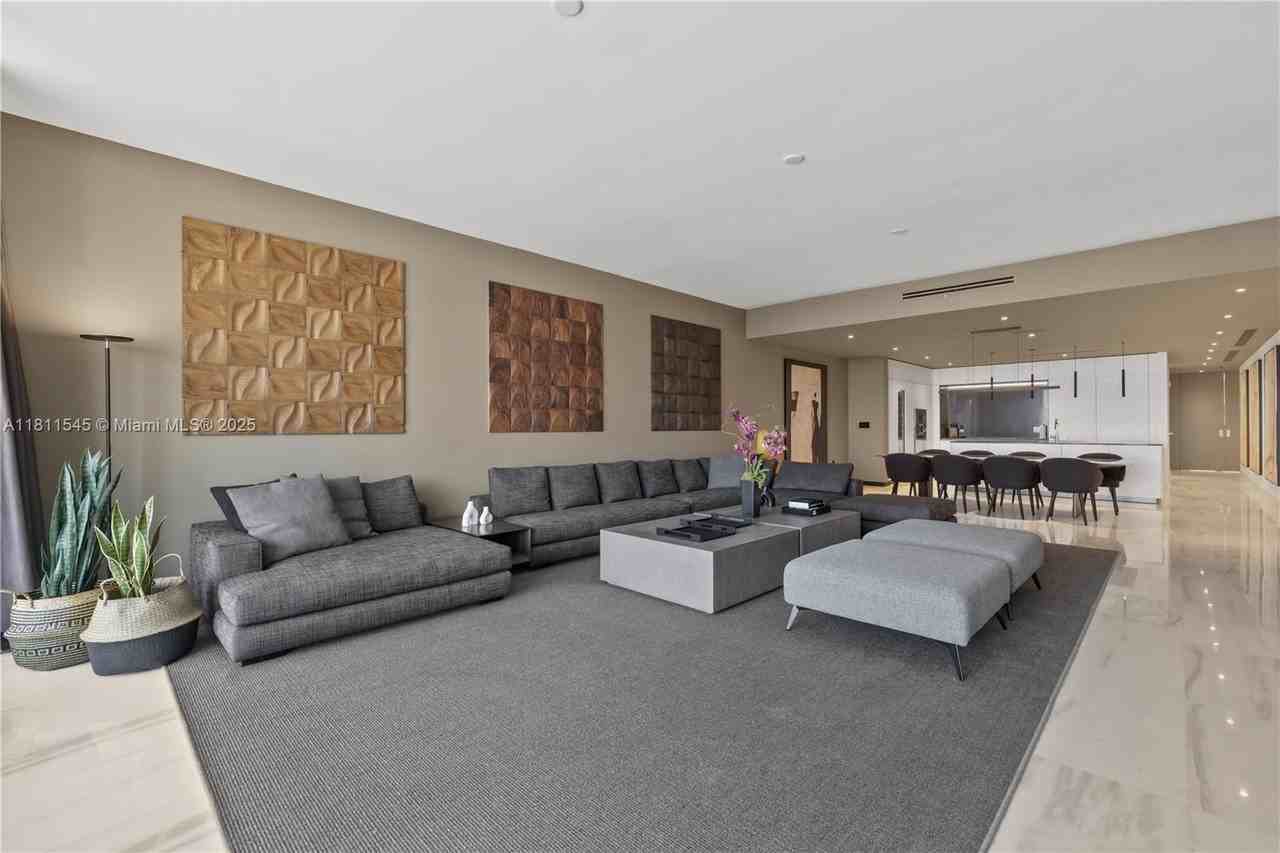 300 Biscayne Boulevard Way #3104 - Photo 3 of 50