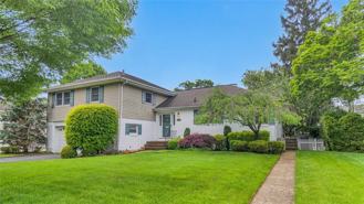 136 Lee Rd - Photo 1 of 1