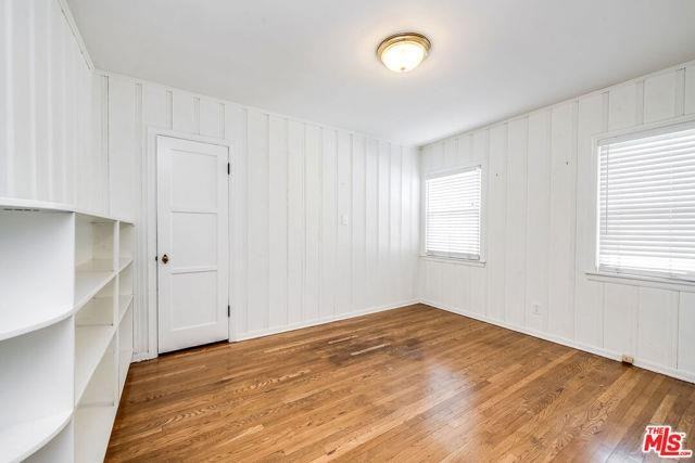 1100 N Ontario St - Photo 2 of 8